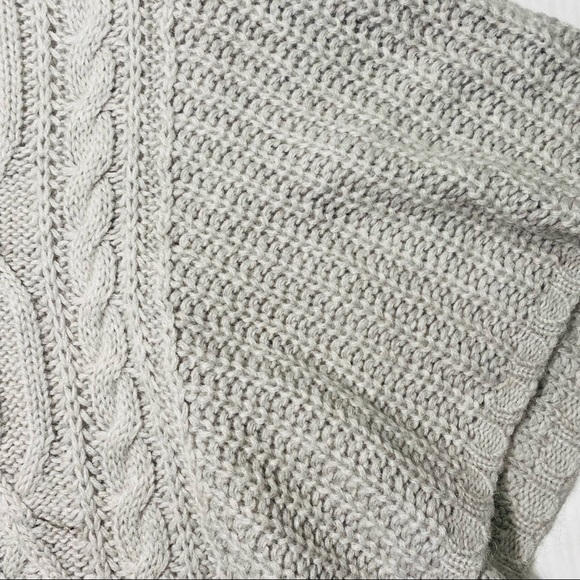 Caroll Paris Gray Cable Knit Mohair,Wool & Alpaca Blend Turtleneck Woman’s Shawl - Picture 9 of 12